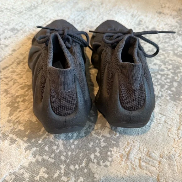 Authentic Yeezy 450 Size 6.5